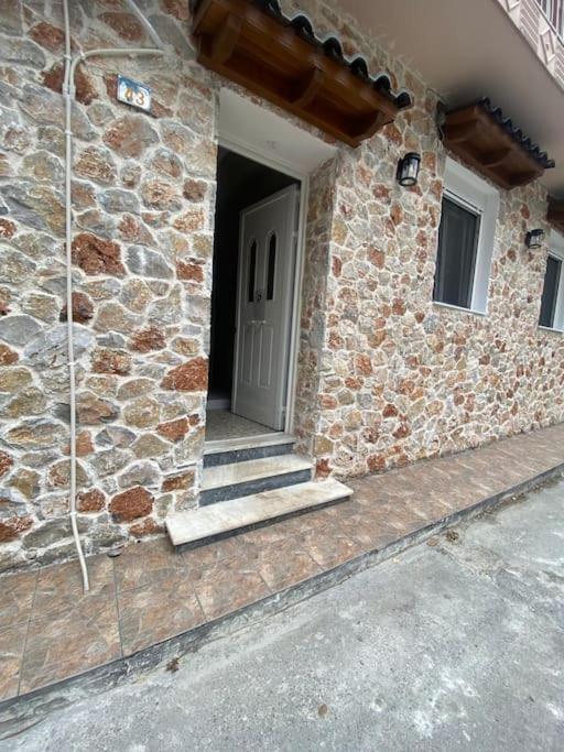 Ferienwohnung Stone House 48 M Acharnes Exterior foto